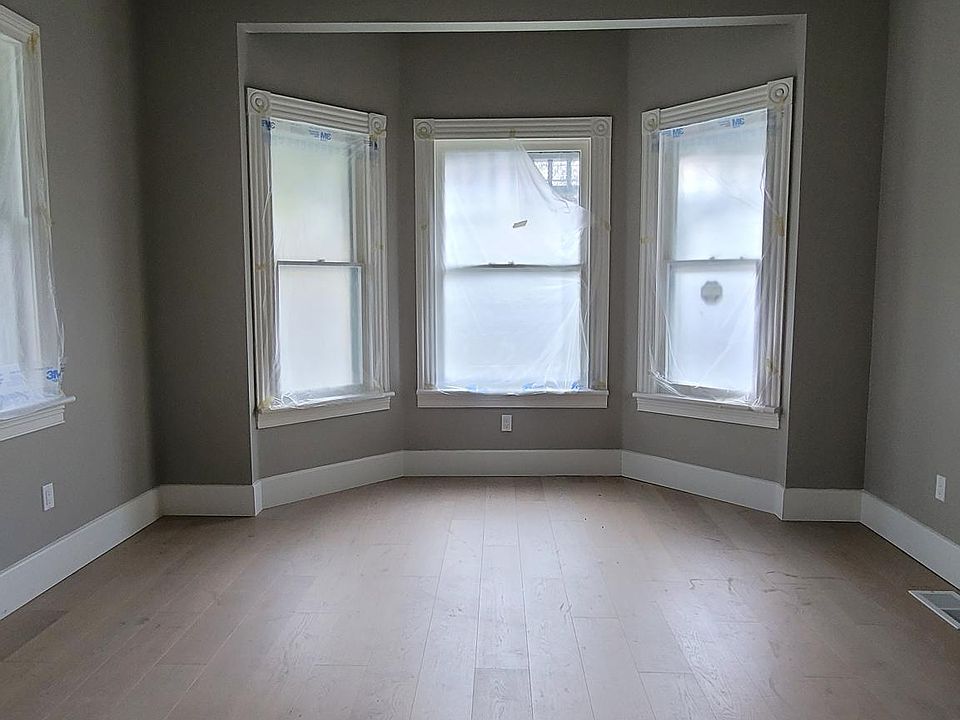 2nd image of 437 W Flora St APT 2