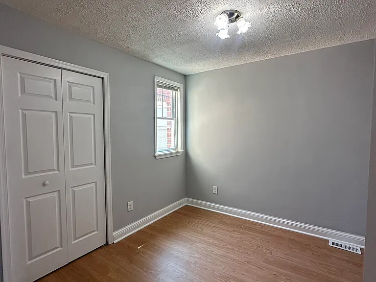 2249 E Cambria St — Photo 16