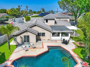 4543 Estrondo Dr, Encino, CA 91436