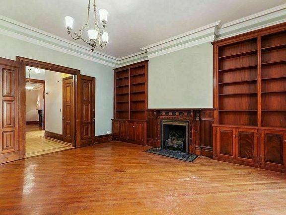 5th image of 45 W 73rd St APT 2
