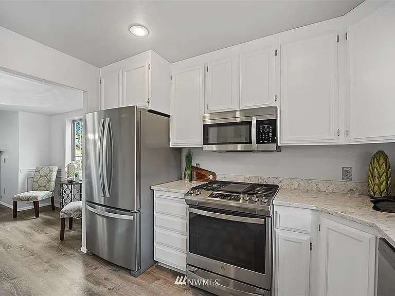 21429 SE 277th St — Photo 6