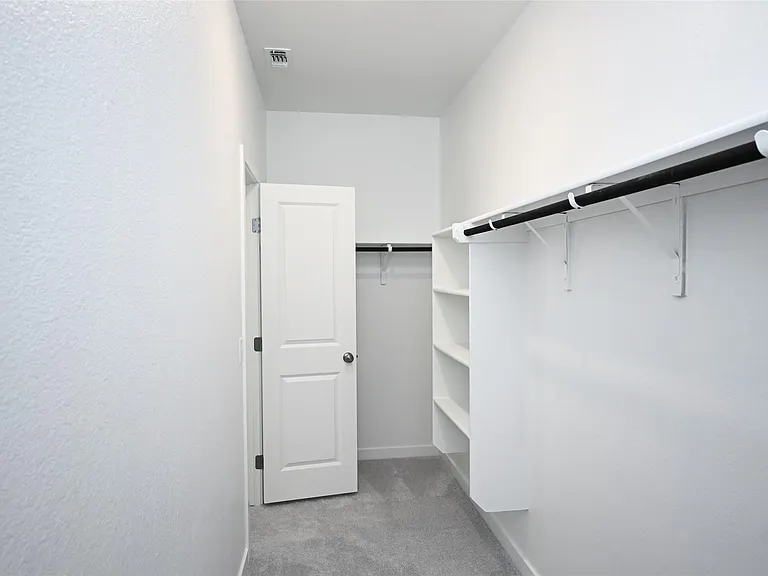 261 Elk Ave — Photo 19