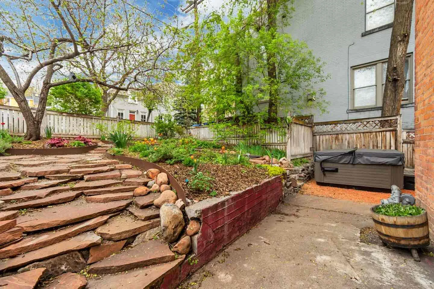 3 bed, 1836 sqft, $3,250 — Photo 4