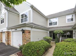 9008 Heathwood Cir #D, Niles, IL 60714
