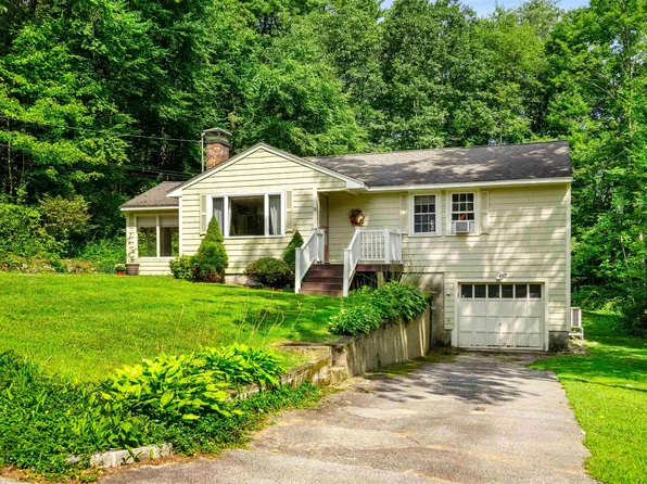 31 Woodward Drive, Milford, NH 03055