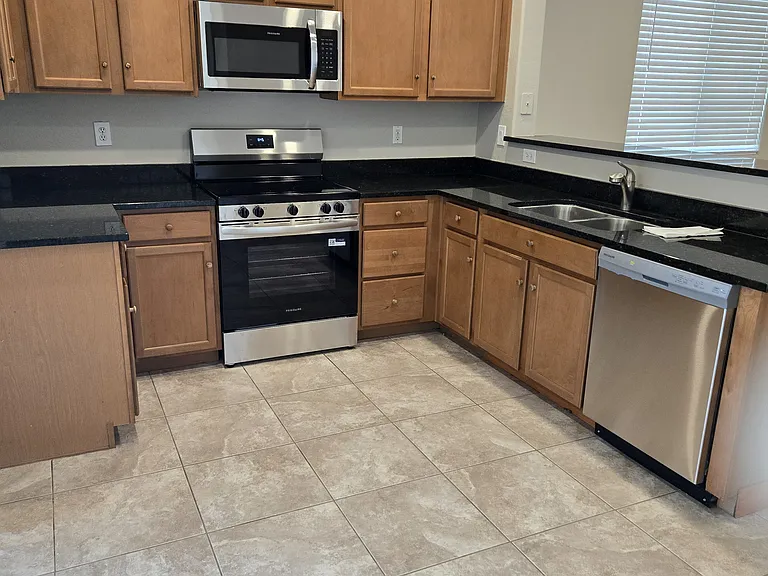 41240 W Capistrano Dr — Photo 4