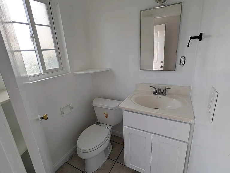 12515 Old River School Rd #6 — Photo 4
