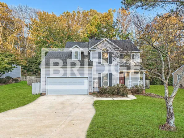 204 Edgewater Dr NW, Concord, NC 28027