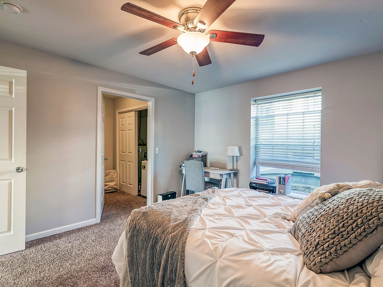 The Paddock Townhomes - Student Living Priced Per Room — Photo 3