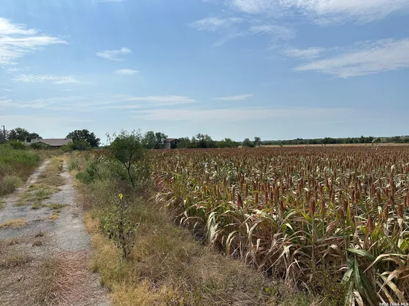3640 FREUDENBURG RD, Converse, TX 78109