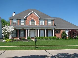 7 Fairview Pl, Fenton, MO 63026