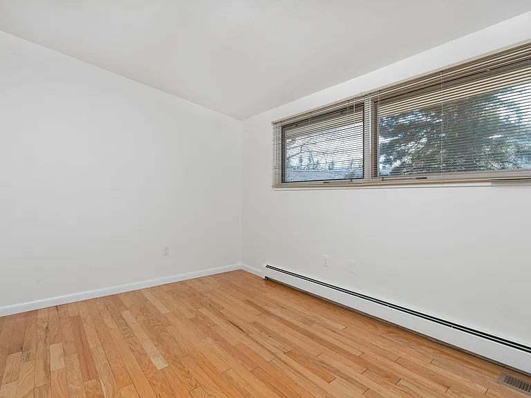 565 Jack Pine Ct — Photo 31