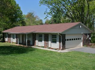 7713 Twining Dr, Knoxville, TN 37919
