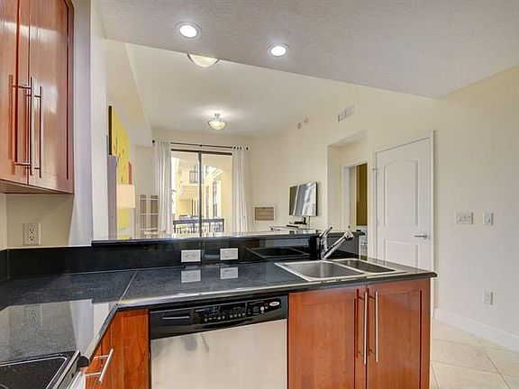 3rd image of 701 S Olive Ave APT 1508