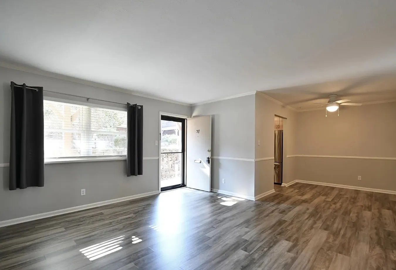 2 bed, 838 sqft, $1,400 — Photo 3