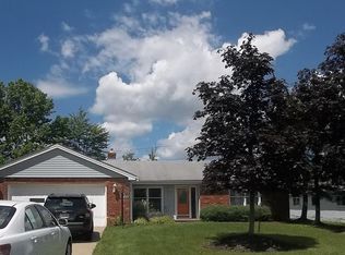 7220 Somerville Dr, Bedford, OH