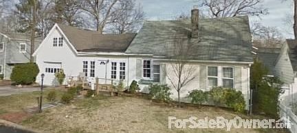 1st image of 620 Pinelawn Ave