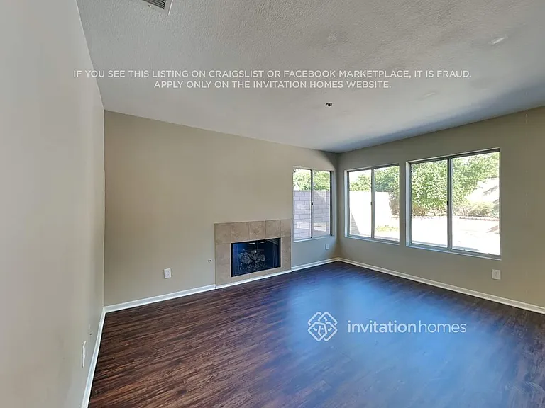 8049 Streamside Ct — Photo 6