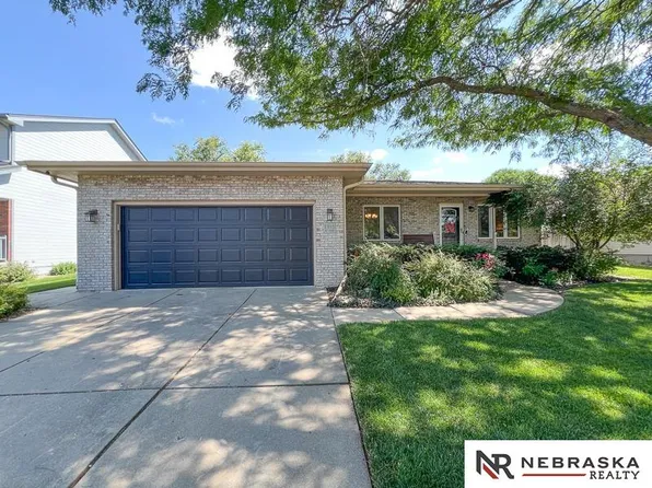 7515 Ali Dr, Lincoln, NE 68507