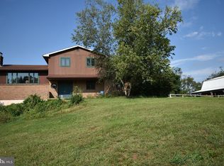 4616 Trout Lake Rd, Kempton, PA 19529
