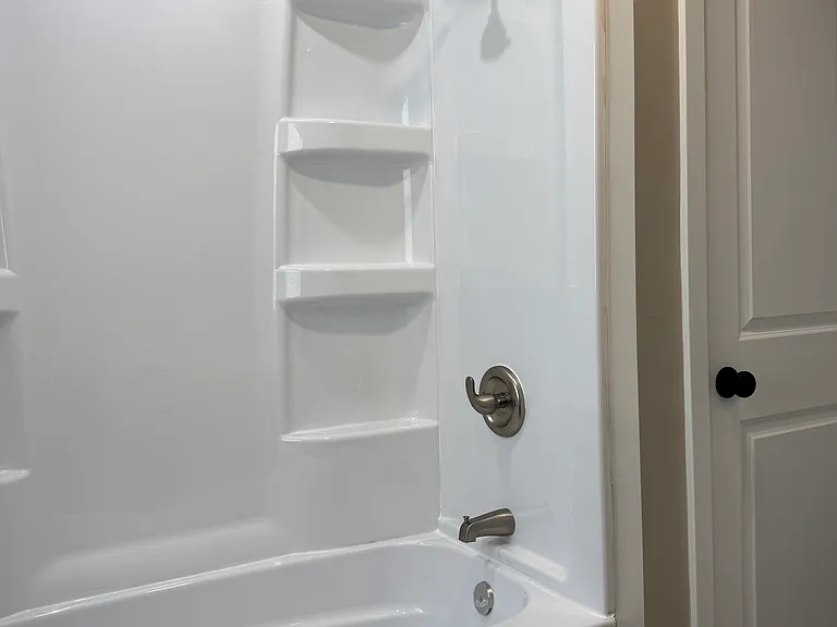 903 E Clark St #D — Photo 7