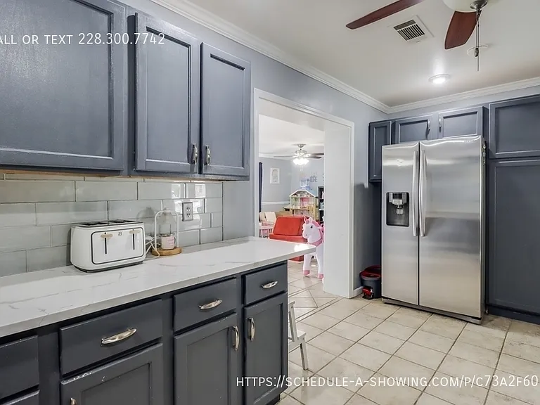 7201 Bienville Dr — Photo 8