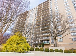 5500 Holmes Run Pkwy APT 413, Alexandria, VA 22304