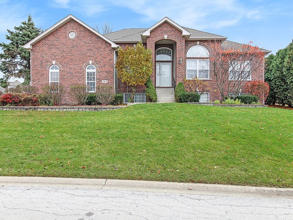 Beautiful home with a great layout!