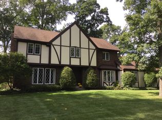 1421 Carlton Rd, Sturgis, MI 49091