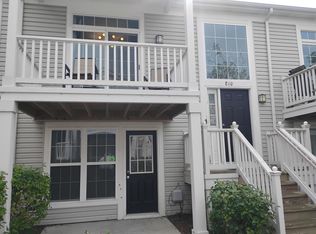 810 Four Seasons Blvd, Aurora, IL 60504