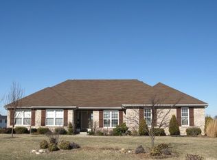 4507 Andrew Ct, Columbia, IL 62236