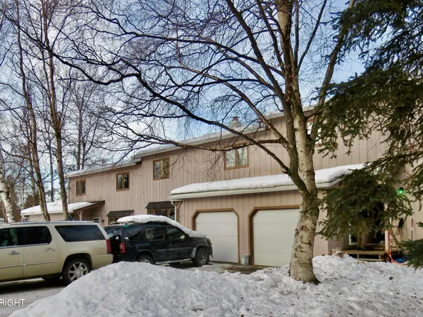 5223 Sharon St, Anchorage, AK 99508