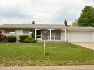 19455 Staffordshire Dr, South Bend, IN