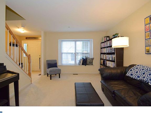 3rd image of 1105 Cherry Wood Ct
