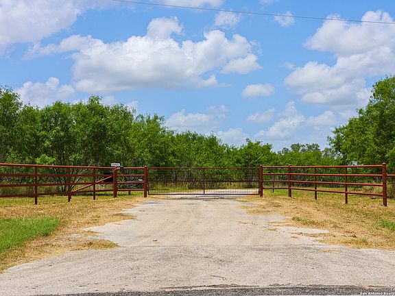 4th image of 2439 County Road 419
