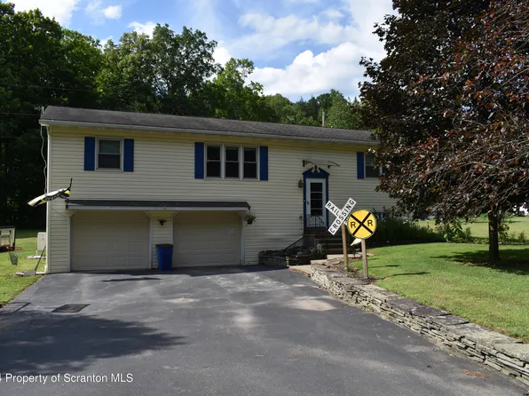 1039 Randolph Rd, Great Bend, PA 18821