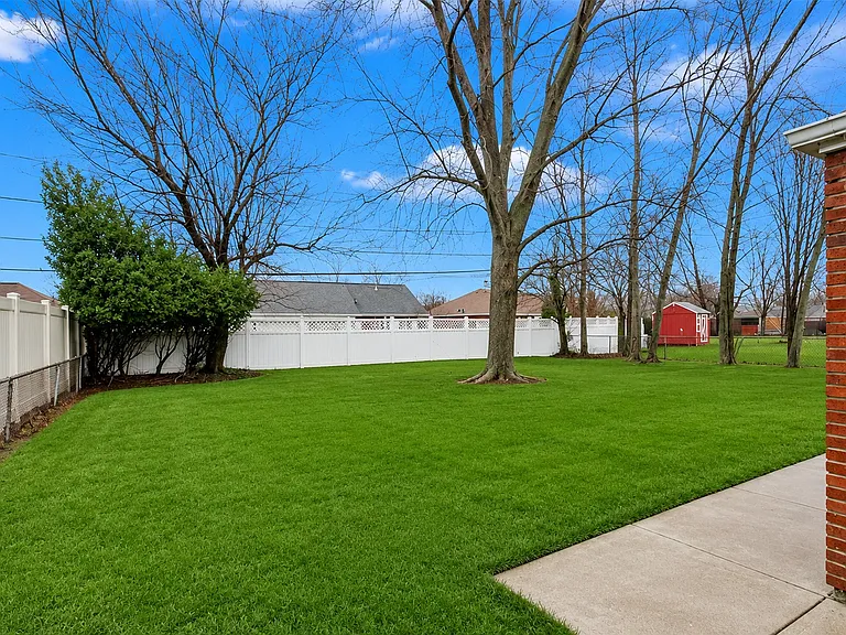 754 Hemlock Dr — Photo 12