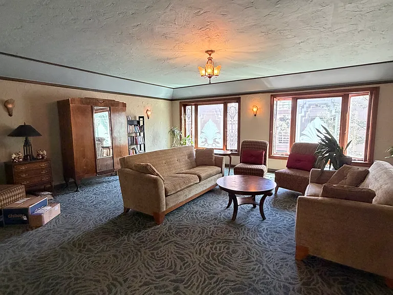 519 W Roy St #217 — Photo 8