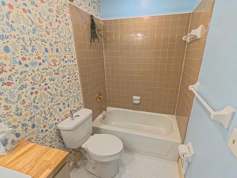 3054 Cobblewood Ln W — Photo 7