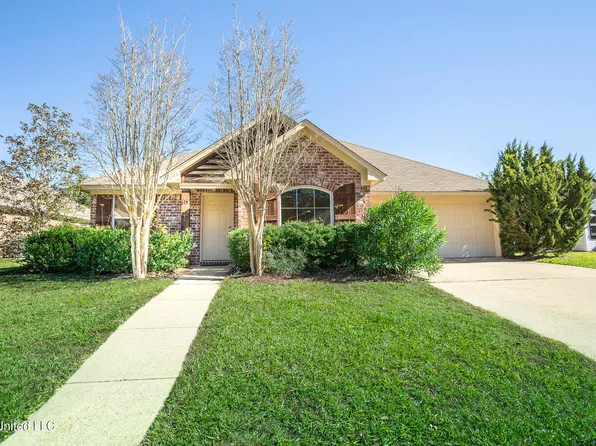 615 Lexington Dr, Florence, MS 39073