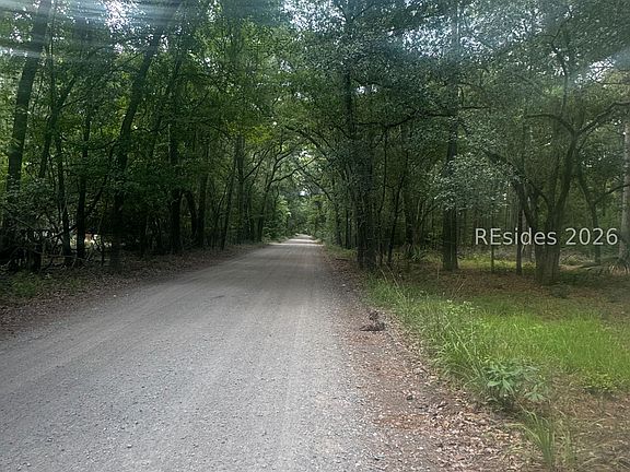 4th image of 330 School Rd