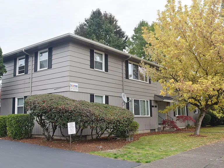 Beca Apartments — Photo 23
