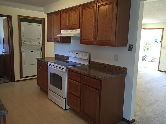 5th image of 5230 77th Pl NE