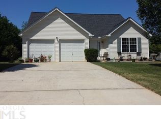 4203 Green Field Dr, Douglasville, GA 30135