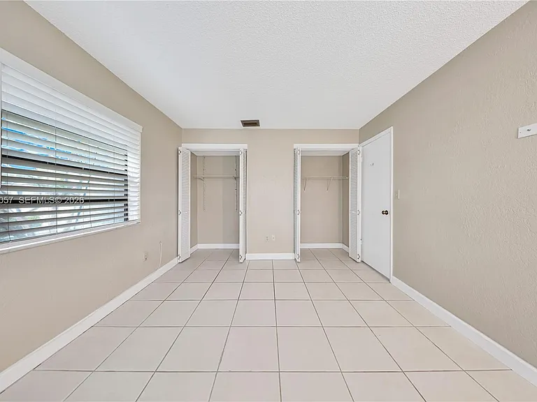 9751 Wayne Ave #6 — Photo 11