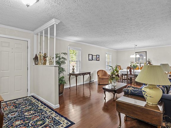 5th image of 2025 Summerhayes Ct