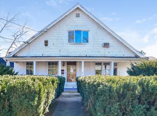 973 Crescent St, Brockton, MA 02302