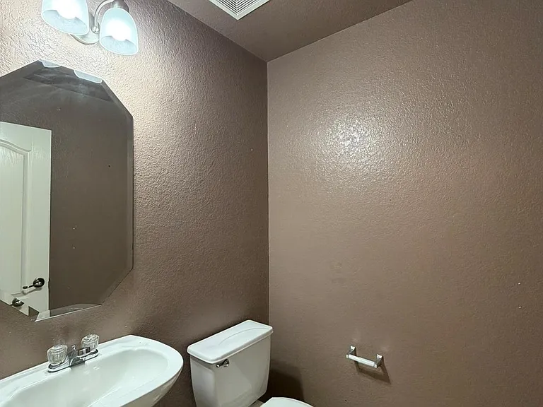 13447 Blue Swallow Dr — Photo 9