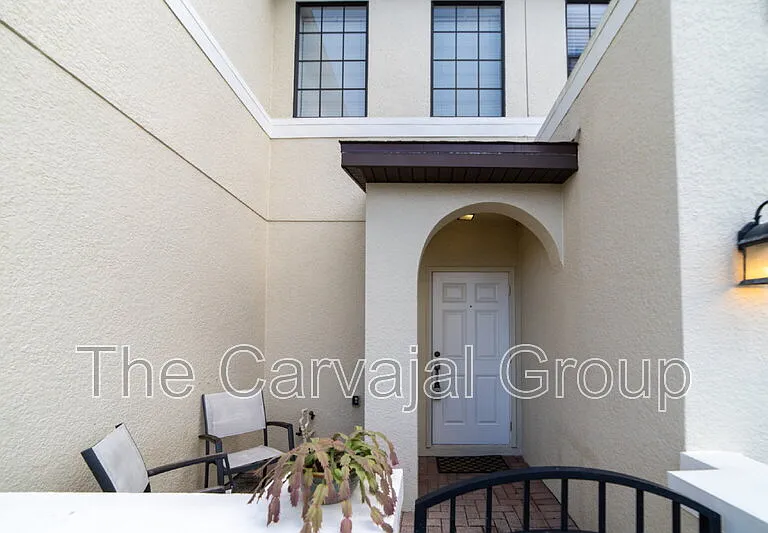 2210 Seven Oaks Dr — Photo 37