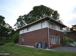 2307 Farringdon Rd, Baltimore, MD 21209